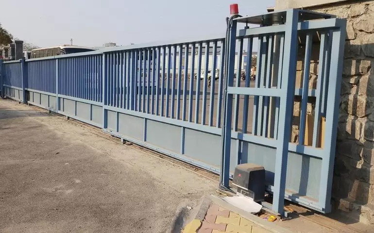 CANTILEVER SLIDING GATE